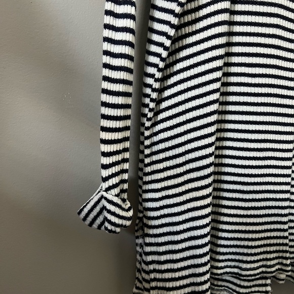 CJLA Evelyn Top - Picture 3 of 3